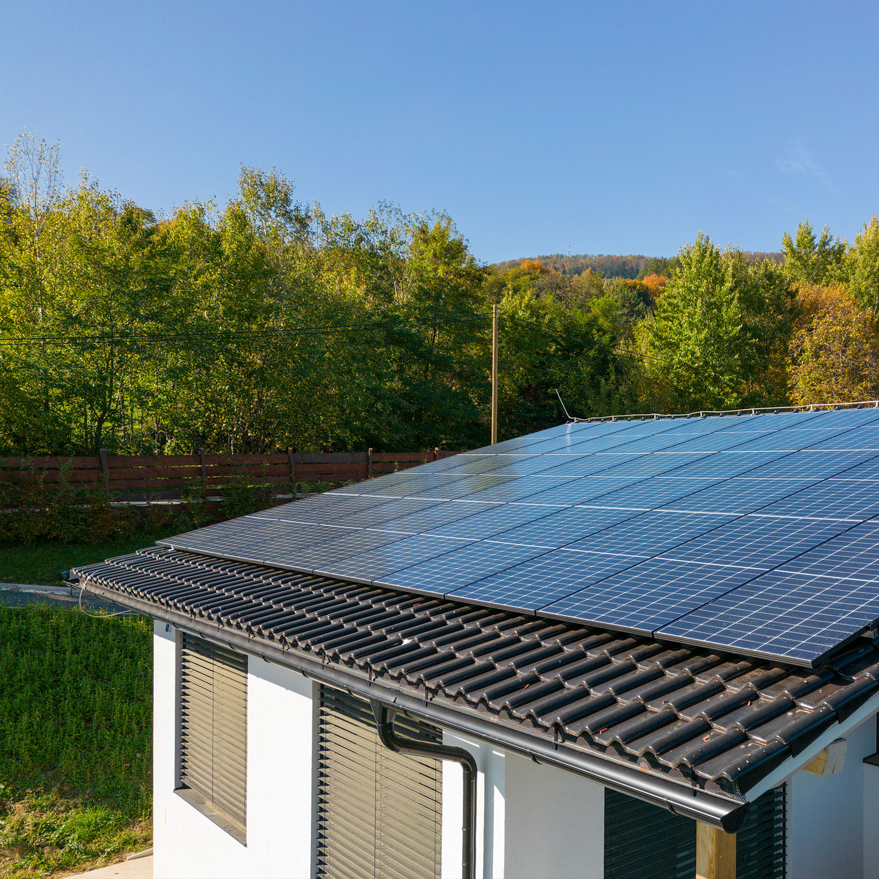 Einfamilienhaus mit Photovoltaik-Anlage von Hardy Barth